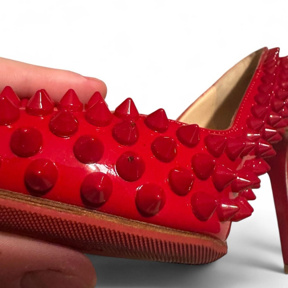 Christian louboutin red patent leather pigalle spiked heels - Picture 8 of 8
